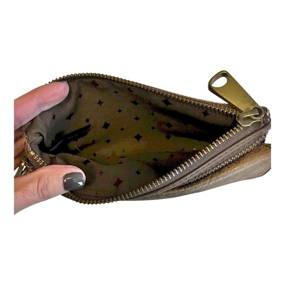 Fossil Cow Hide Leather Explorer Clutch Wallet in Gold Tone Metallic and Brown - Picture 5 of 6